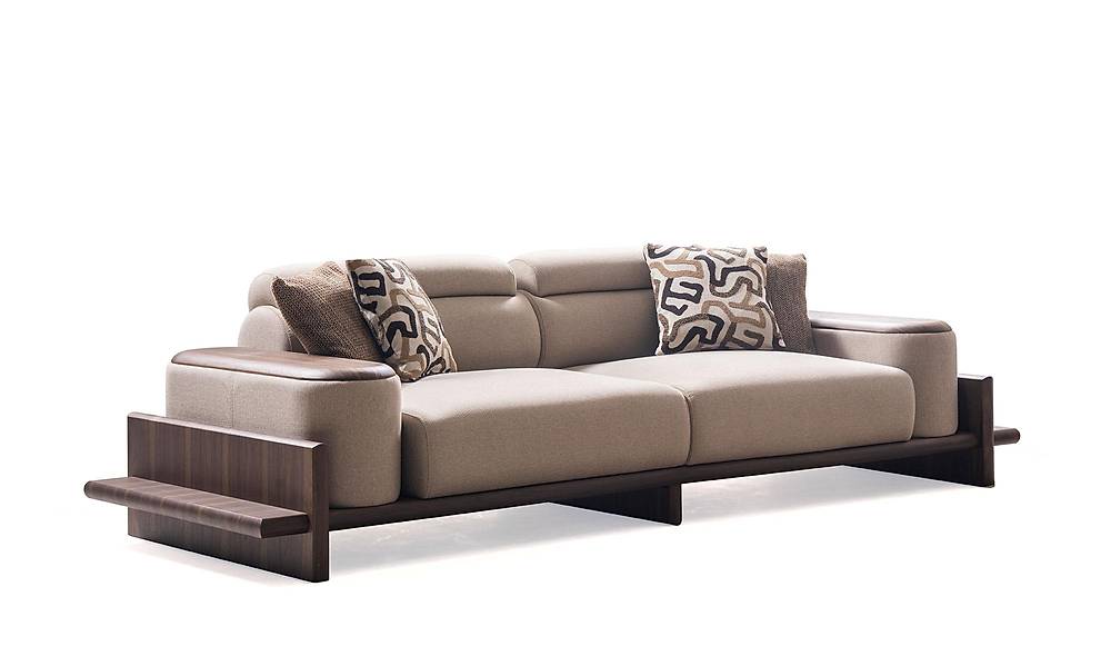 Alya Driezitsbank met houten armleuning – premium kwaliteit, bruin