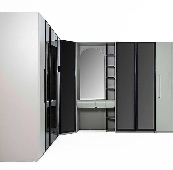 Bruno Hoekkast - Ruimtebesparende kledingkast