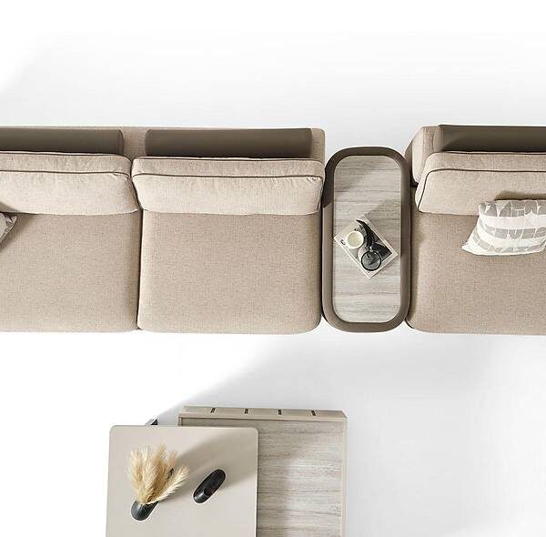 Luxueuze loungebank Versus met geïntegreerde salontafel