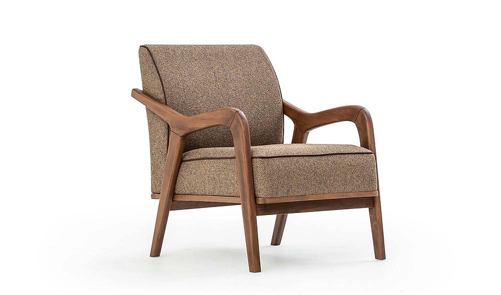 Marie Berjer: Luxe fauteuil met houten armleuningen, bruin