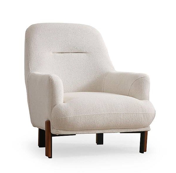 Nesta Luxe Fauteuil met Houten Poten — Scandinavisch Design